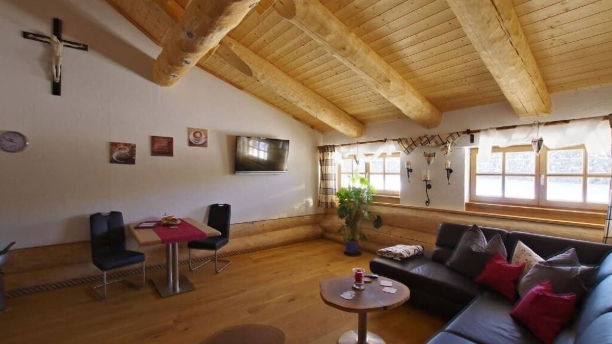 Untertraubenbach Apartment | Gemütliche Ferienwohnung (70qm) im Dachgeschoss mit kostenlosem WLAN
