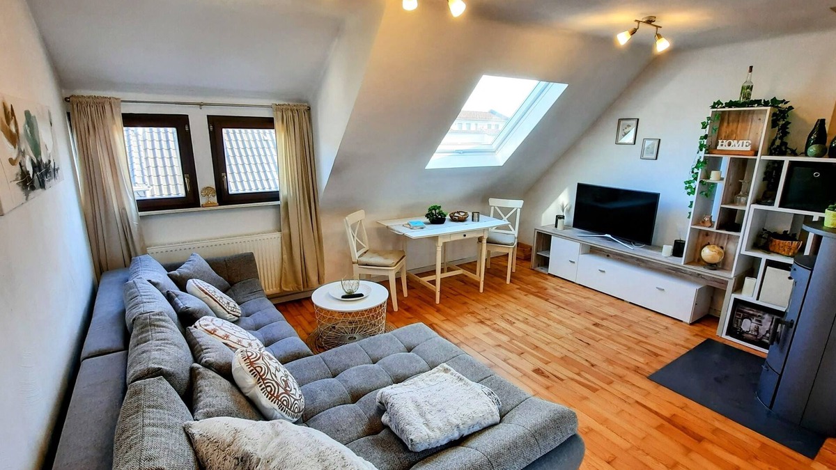 Tholey Apartment | Gemütliche Ferienwohnung Schaumberg-stübchen