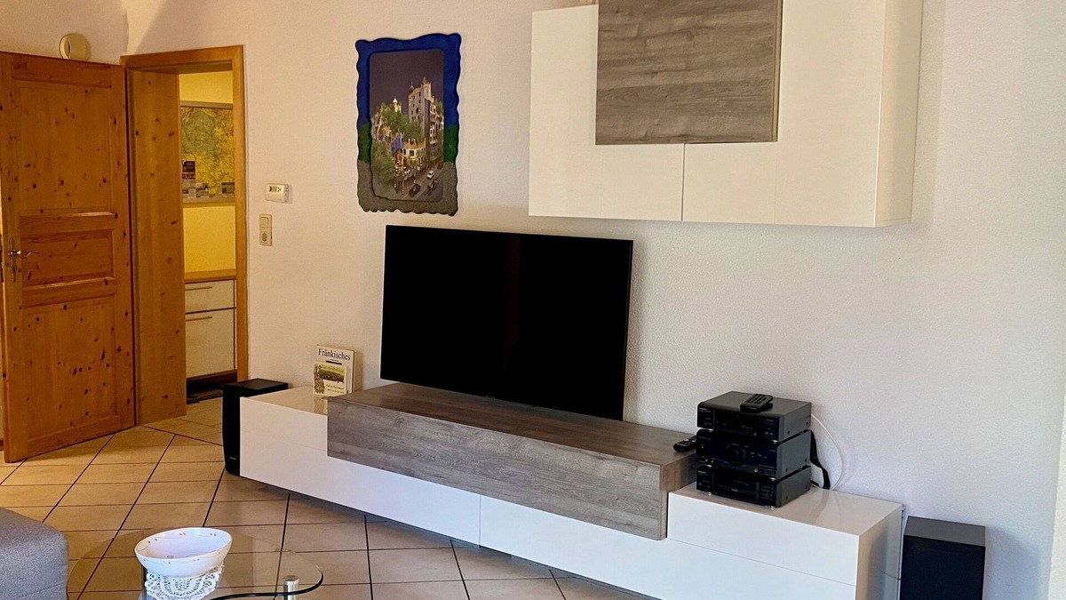 Frickenfelden Apartment | Gemütliche FeWo (60qm) mit 1 Schlafzimmer in ruhiger Lage