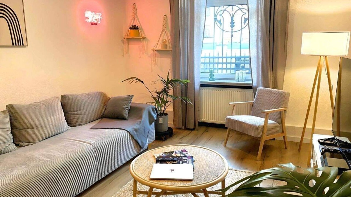 Gallus Apartment | Gemütliche Innenstadt Oase | Messe | Arbeitsplatz