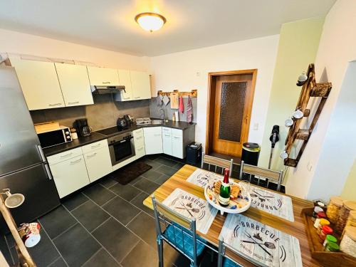 Grunhainichen Apartment | Gemütliche Wohnung in Grünhainichen Erzgebirge