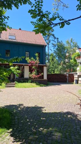 Oberdorla Apartment | Gemütliches 1-Zimmer-Appartment mit Balkon