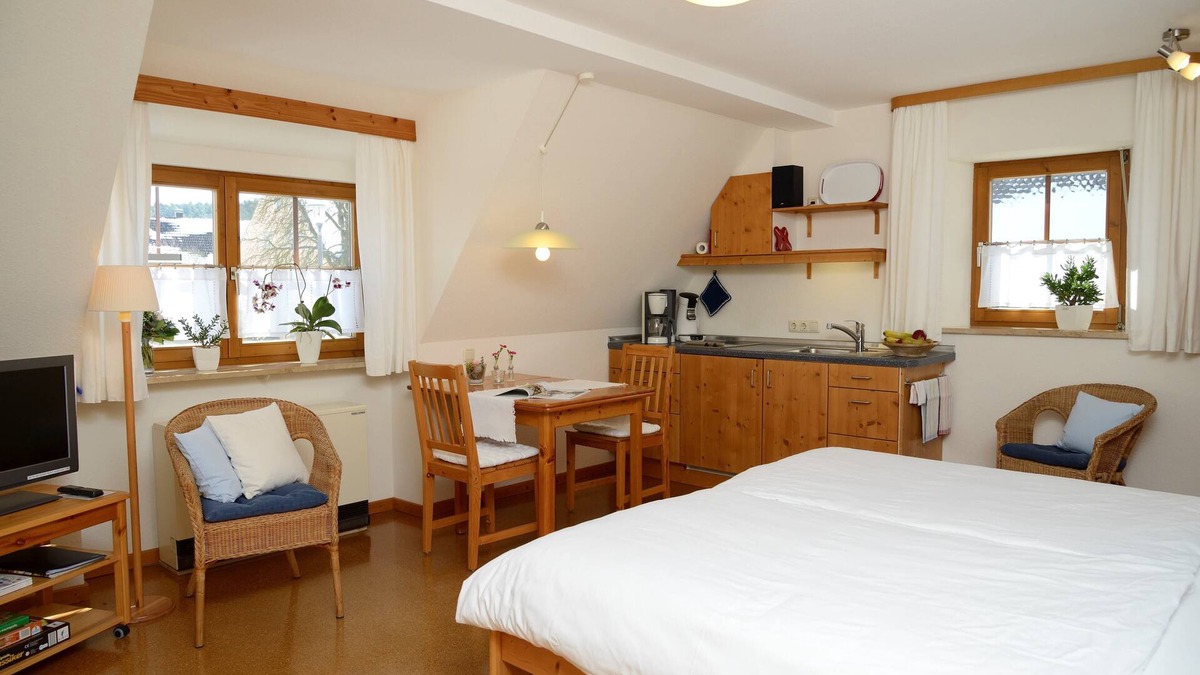 Pfofeld Apartment | Gemütliches Doppelzimmer für bis zu Zwei Personen mit Küchenzeile