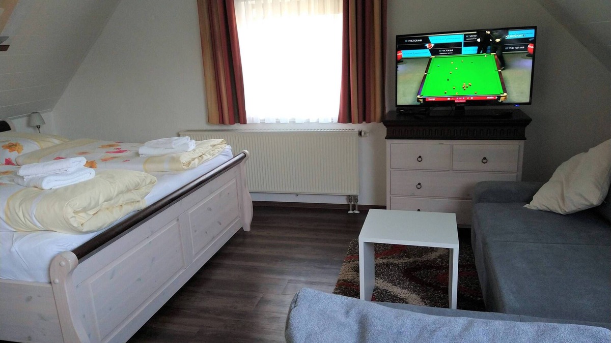 Lehrberg Apartment | Gemütliches Ferienapartment, kostenfreies WLAN, zubuchbares Frühstück/Abendessen