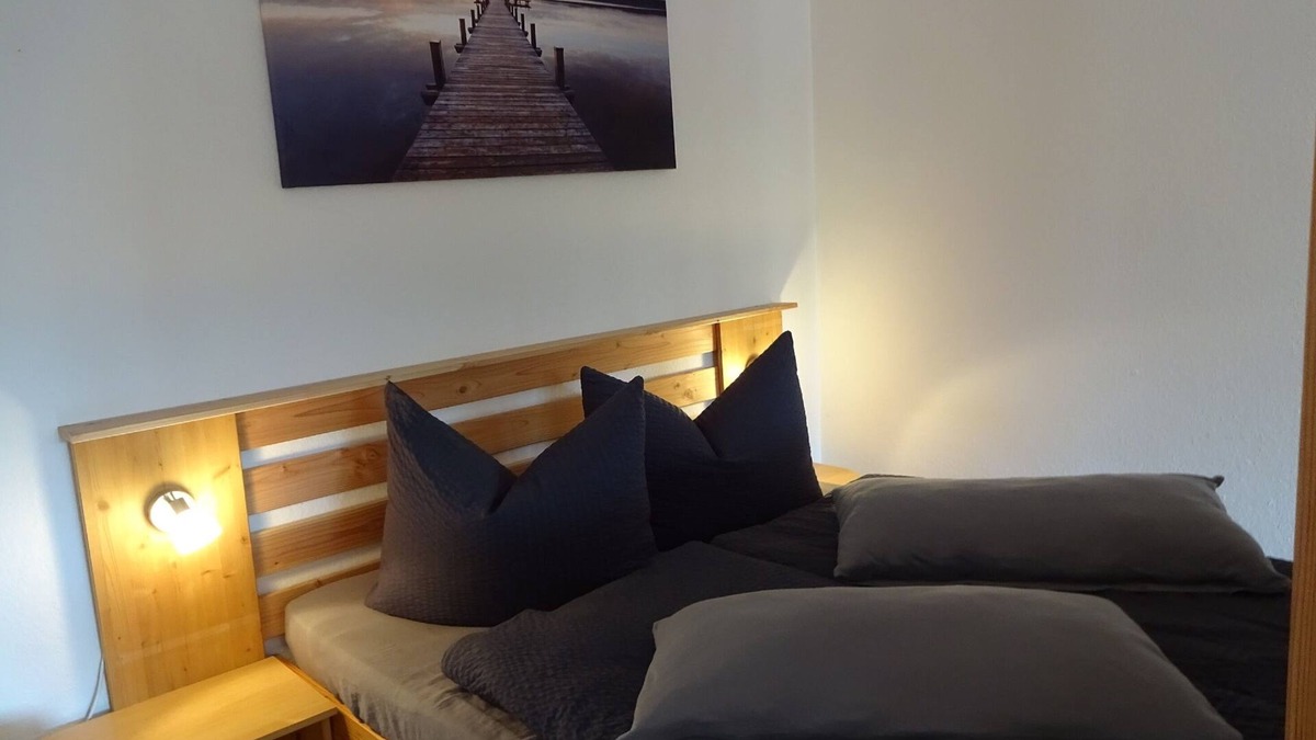 Selb Apartment | Gemütliches Feriendomizil mit großem Balkon, Fahrstuhl zum 3. Stock