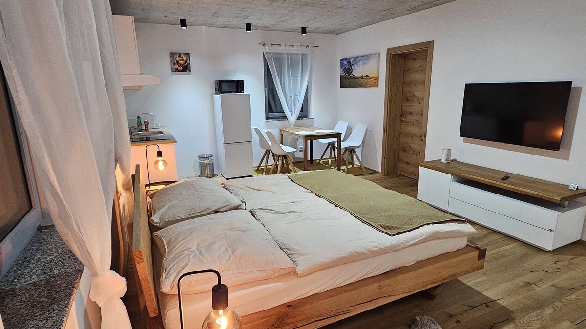 Mattighofen Apartment | Gemütliches Gästezimmer in Mattighofen- Ruhig - Angenehm - Entspannung