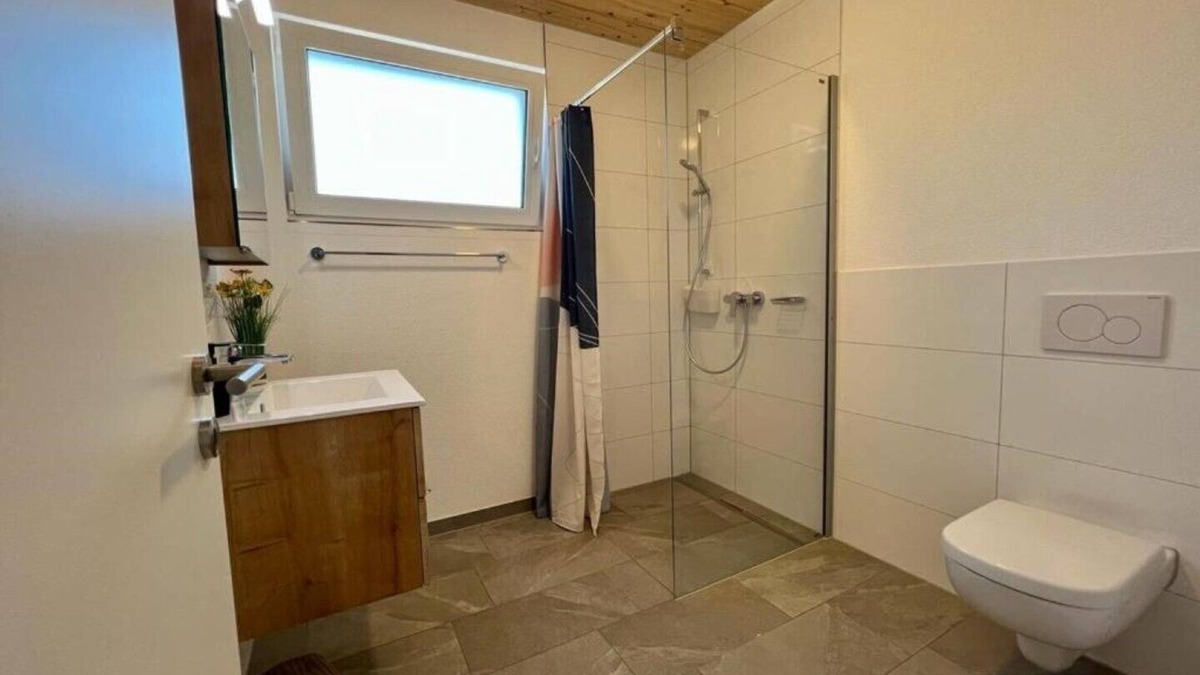 Gottmadingen Apartment | Gemütliches GrenzAparment - Suite mit großer Dachterrasse (4Personen)