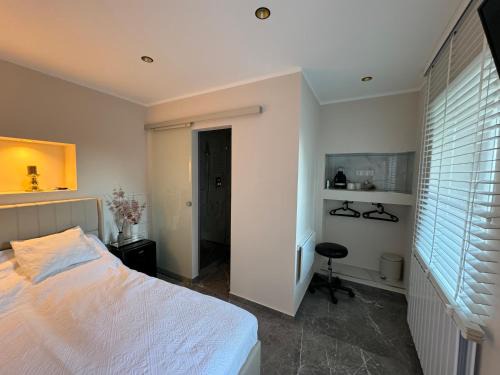 Floersheim Apartment | Gemütliches Zimmer in Flörsheim am Main nahe FRA Flughafen