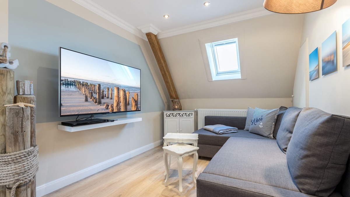 List Apartment | Gemütliches Zwei-raum-appartement mit Eigener Terrasse
