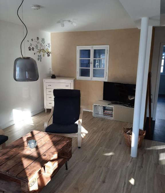 Stetten Apartment | Gemütlichkeit über der Weinrebe- 3Zi. Zi. Fewo.