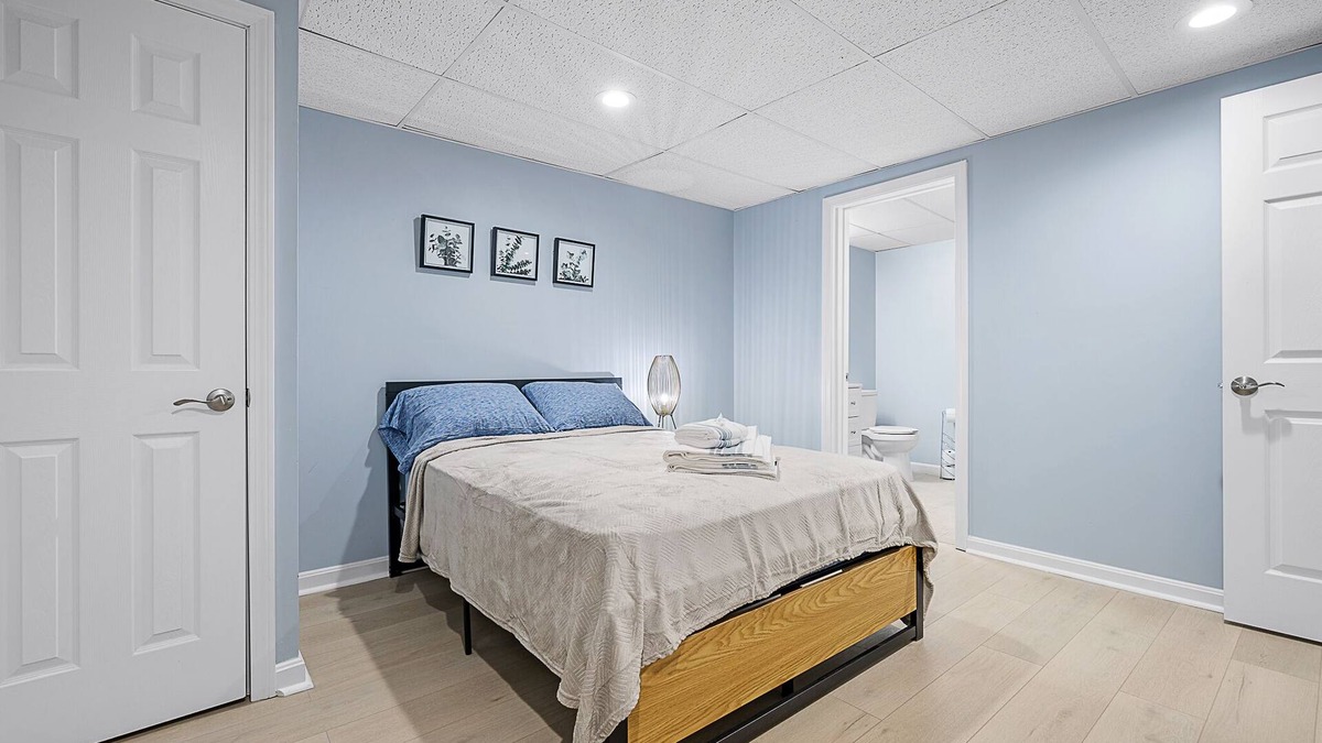 Central Business District Apartment | Gem Studio, Best value in Downtown Worcester