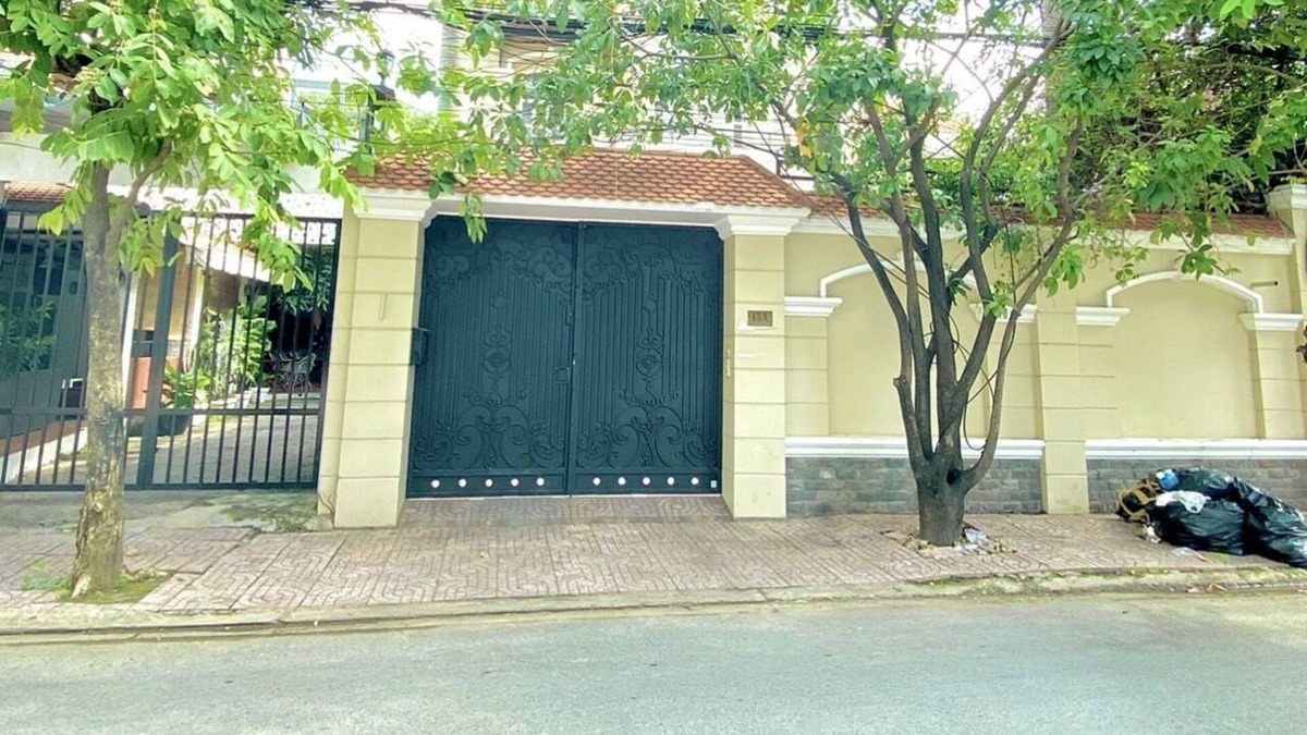 Thao Dien Villa | Gem Villa 15, biệt thự 8 phòng ngủ, 6 phòng vệ sinh có hồ bơi lớn