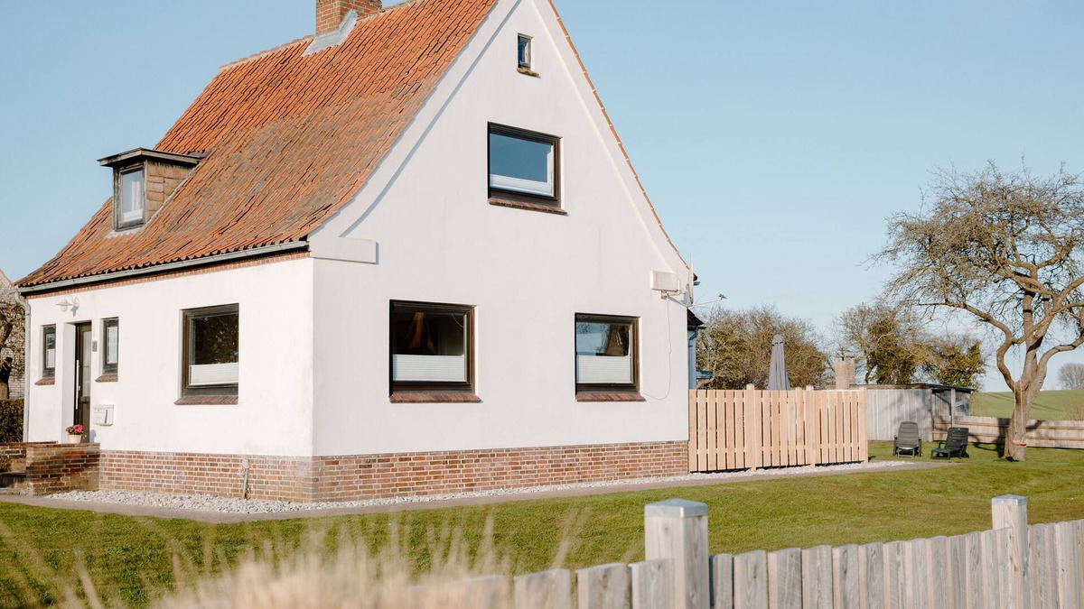 Pommerby House | Gemütl cottage + wifi, 1.5 km to the beach, fenced playground/lawn
