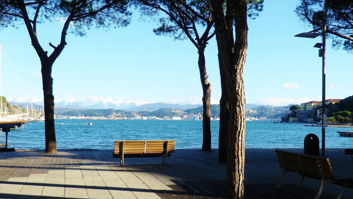 Le Grazie Apartment | Gentle attic with terraces on the Gulf of Poets center Le Grazie Portovenere