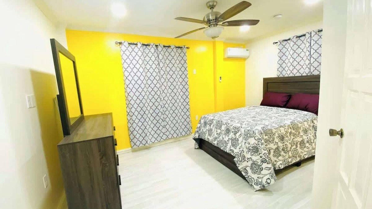 Georgetown Apartment | Gentlemen's Suite - 3 Bedroom