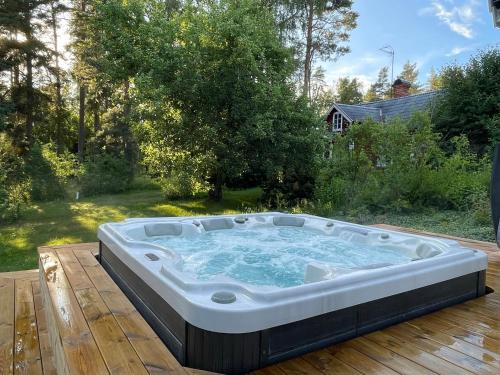 Rimbo House | Genuine 100 year old countryside cottage