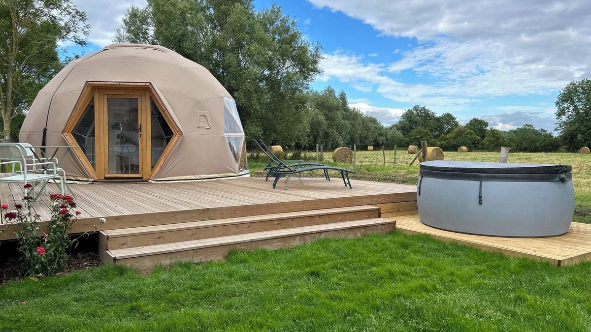 Favieres Cabin | Geodesic dome with spa in the Baie de Somme