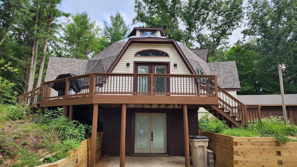 Smyrna Cottage | Geodome home hot tub dog friendly Rockford