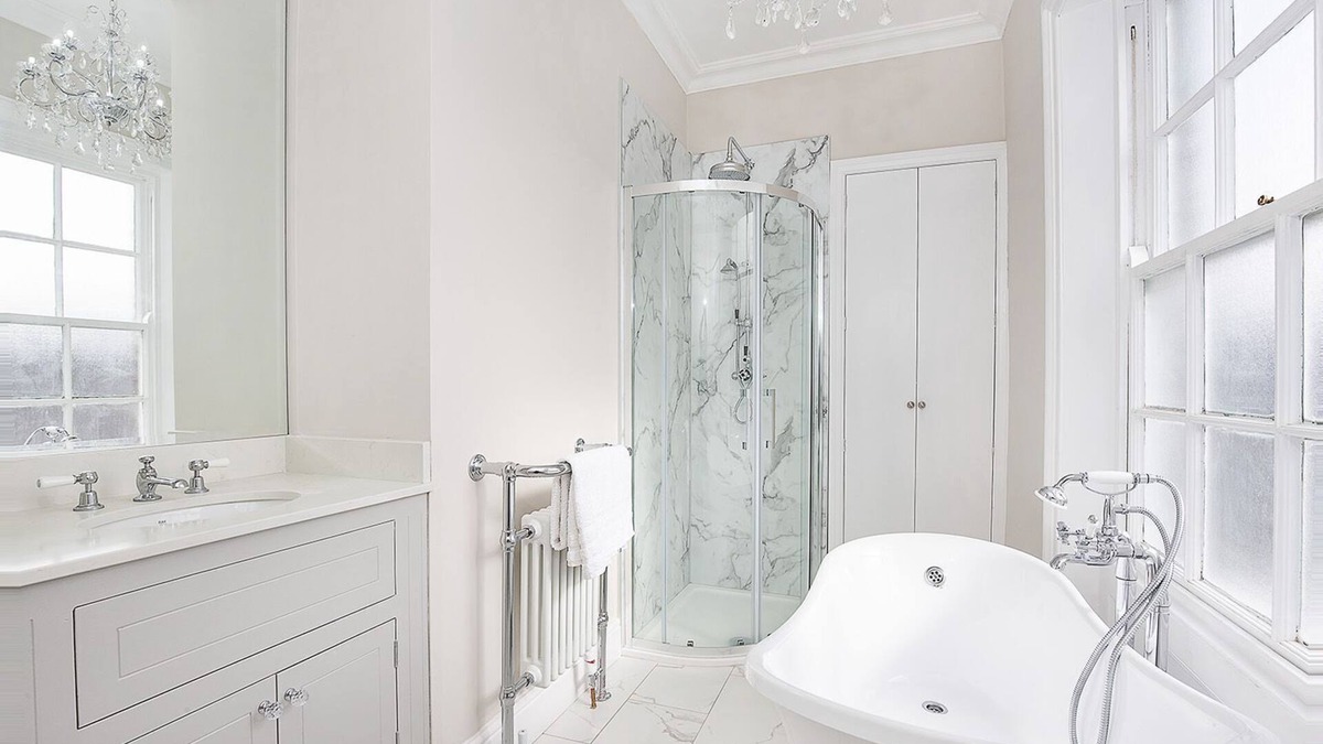 York Cottage | George street boutique apartment 2 - sleeps 6 guests in 2 bedrooms
