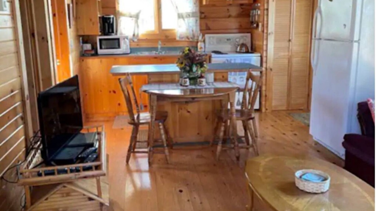 Cape Breton Regional Municipality Cottage | Georges River, Highland View Cottage #3n