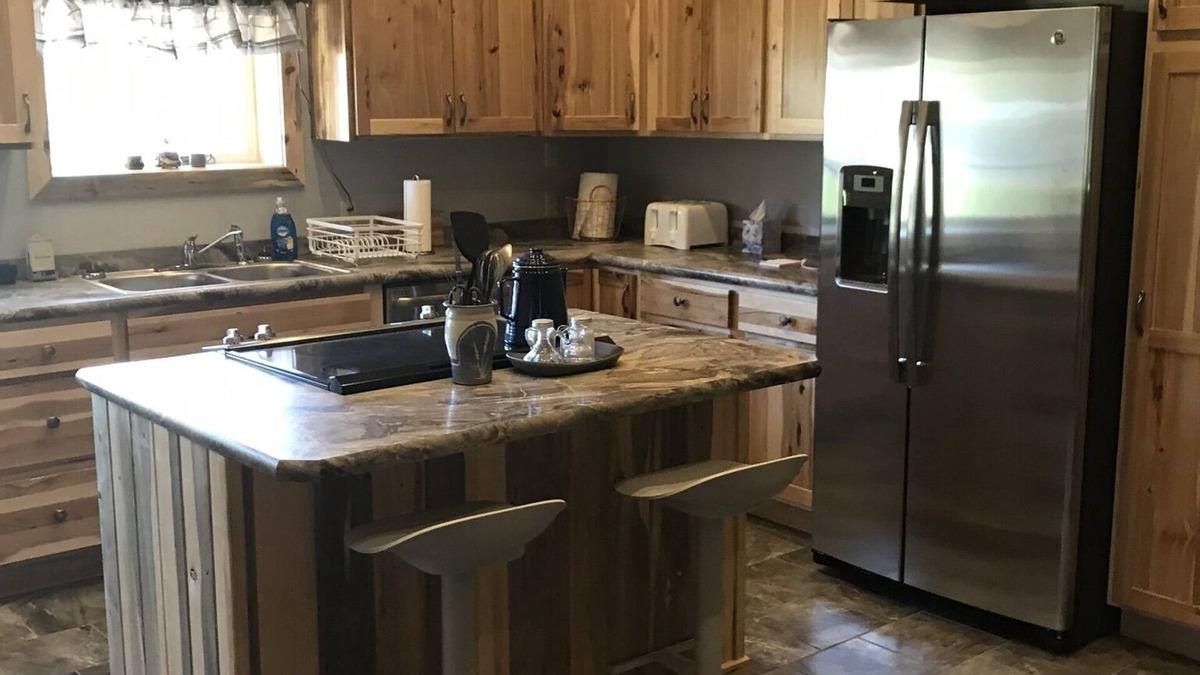 Anaconda House | Georgetown Lake Montana Year-Round Recreation Property