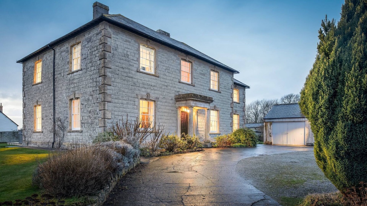 South Cheriton House | Georgian Manor House sleeps 12-14