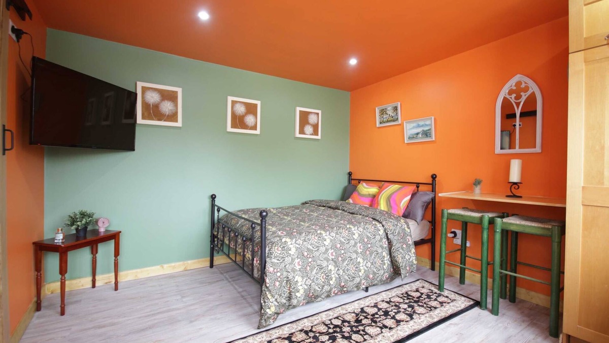 Errill House | Georgias Gate Studio Cottage - Sleeps 4 & Pets Ok