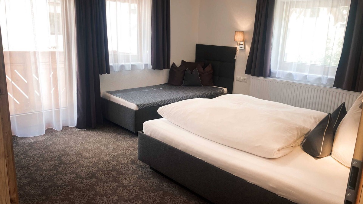 Feichten Apartment | Gepatsch - Comfort apartment, 1st floor with 3 bedrooms - Ferienhaus Ragg -