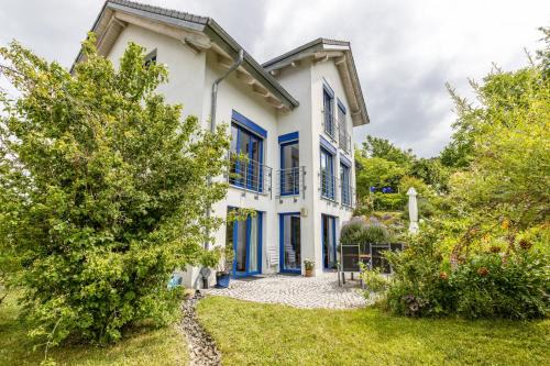 Denkingen Apartment | Geräumige Ferienwohnung mit Garten