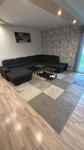 Mittelmeiderich Apartment | Geräumiges 2-Zimmer Apartment in Messenähe