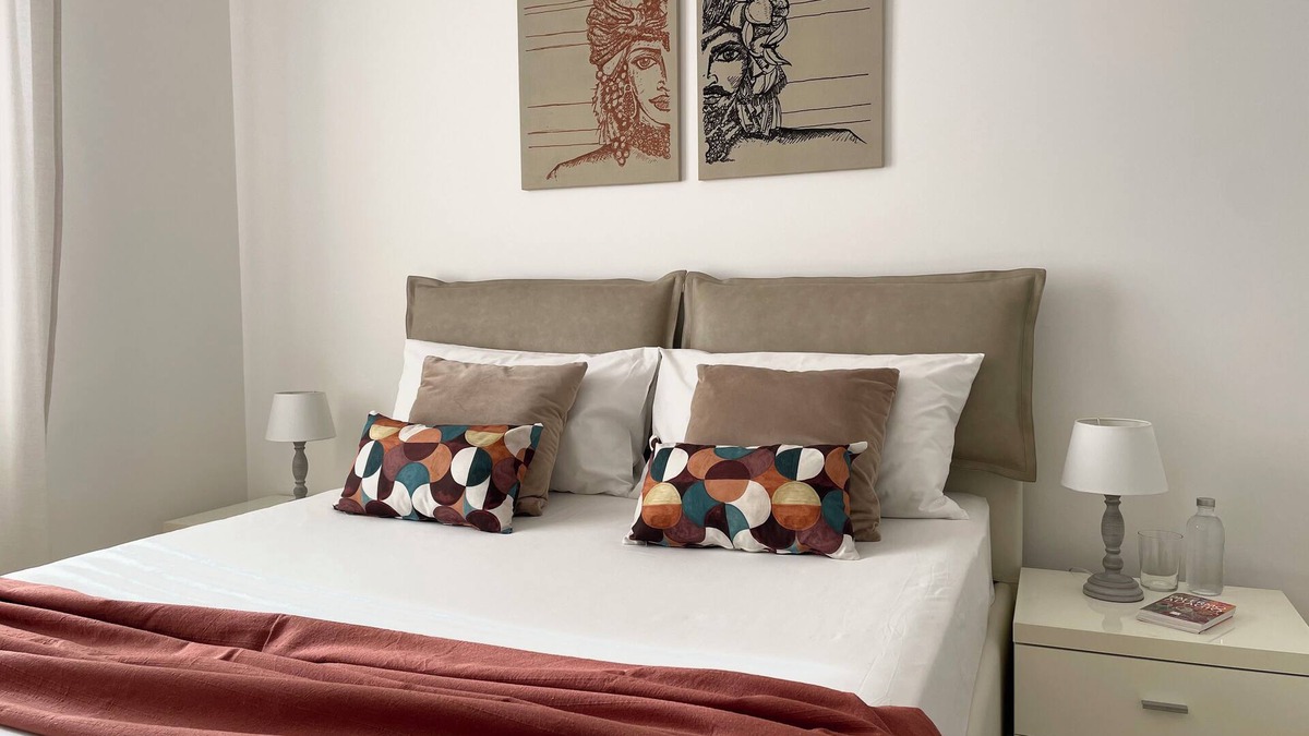 Borgo Vecchio Apartment | Germana's apt filled with her art and local vibes - 70m²