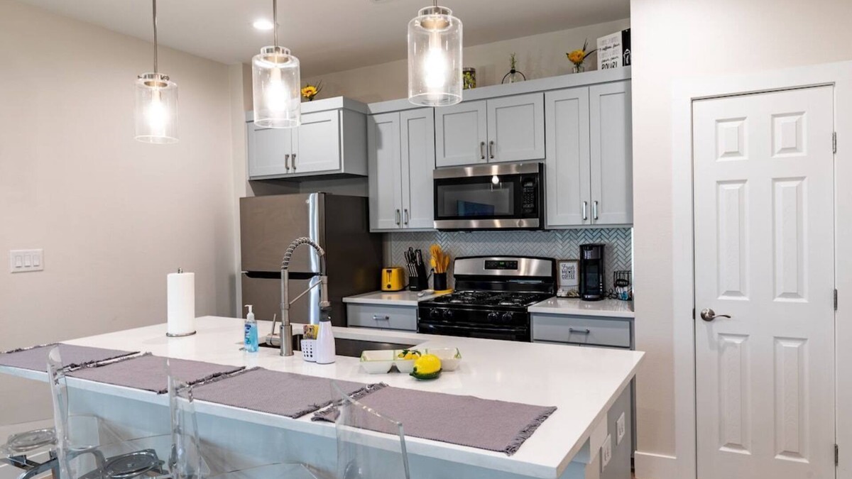 Pleasant Valley House | Gertis’s Southeast central home
