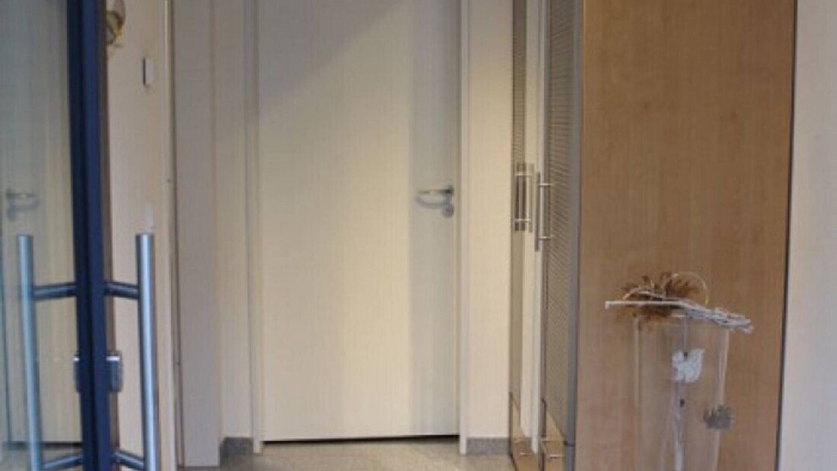 Zentrum Apartment | Geschmackvolle 3-Zimmer-Wohnung mit Balkon und Einbauküche in Bonn