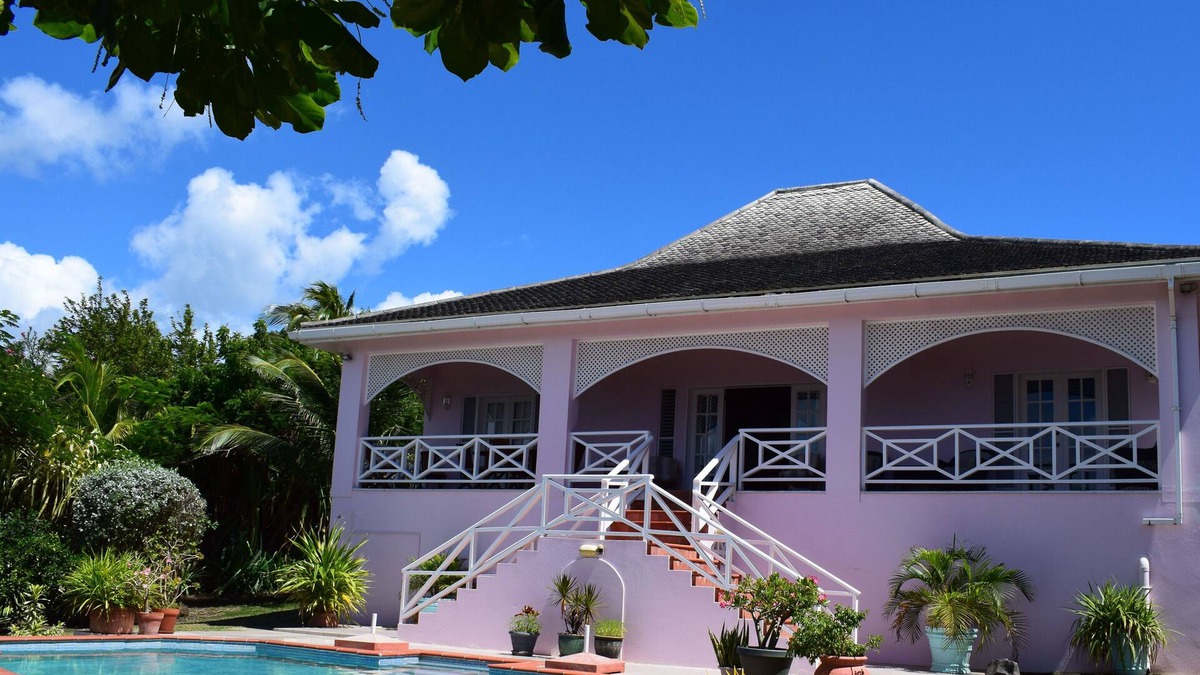 Lance aux Epines House | Get away and recharge in this quiet two bedroom home on the water!