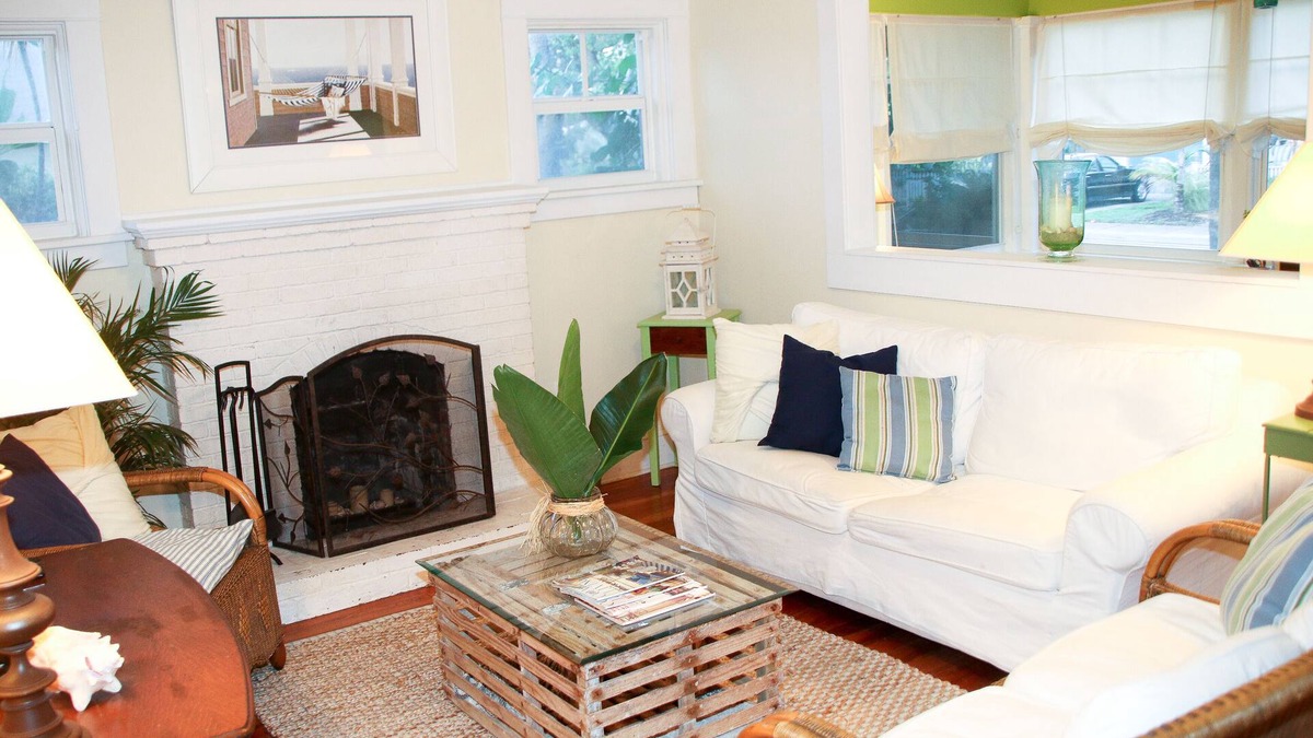 Parrot Cove House | Get warm and relax walking distance to the intracoastal, golfing and ocean !