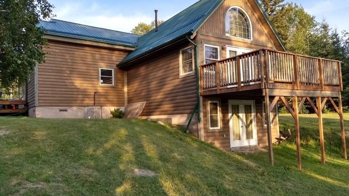 Vermilion Bay Cabin | Getaway/Fishing Cabin on Famous Eagle Lake
