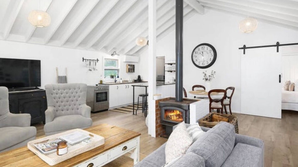 High Range Other | Getaway from the city and retreat to our picturesque cozy farm cottage