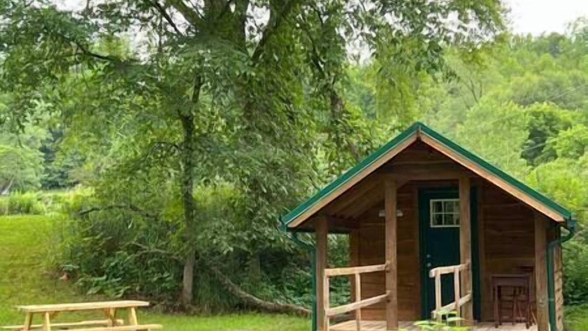 Belfast Cabin | :)Getaway Log Cabin+ComfyBeds & Electric #5