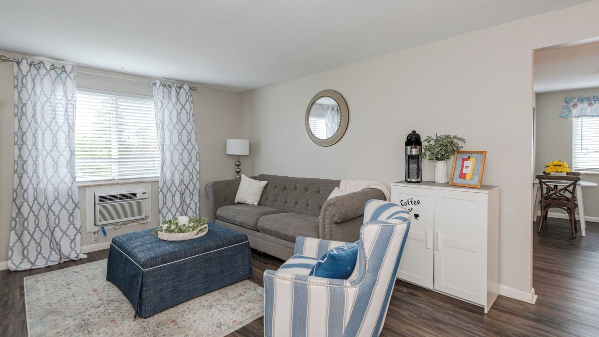 Kettering Apartment | Getaway@The Greene! U of Dayton,WSU, Cedarville U