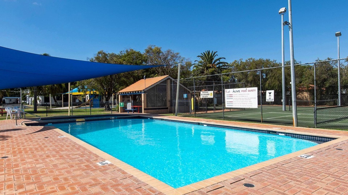 Broadwater Cabin | Getaway to Cabin 49- this charming, cute cabin located in the Geographe Holiday Park