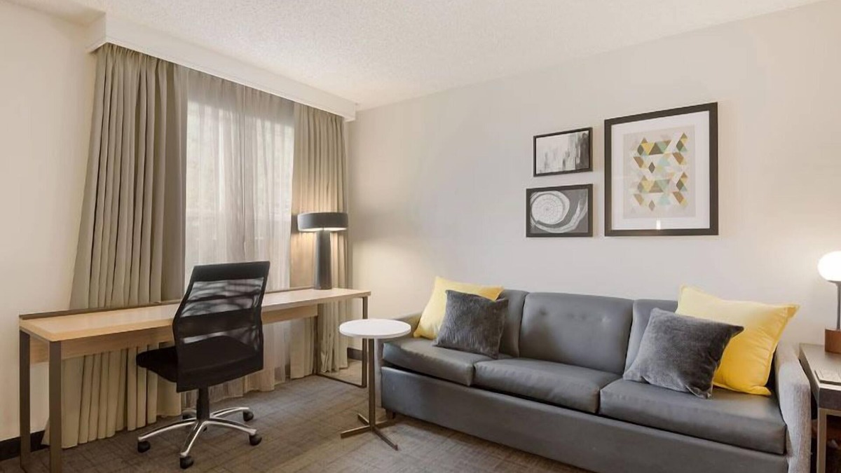 Reno/Tahoe Airport Apartment | Getaway Vacation! Pets Allowed, FREE Bfast, Minutes to Nevada Historical Society