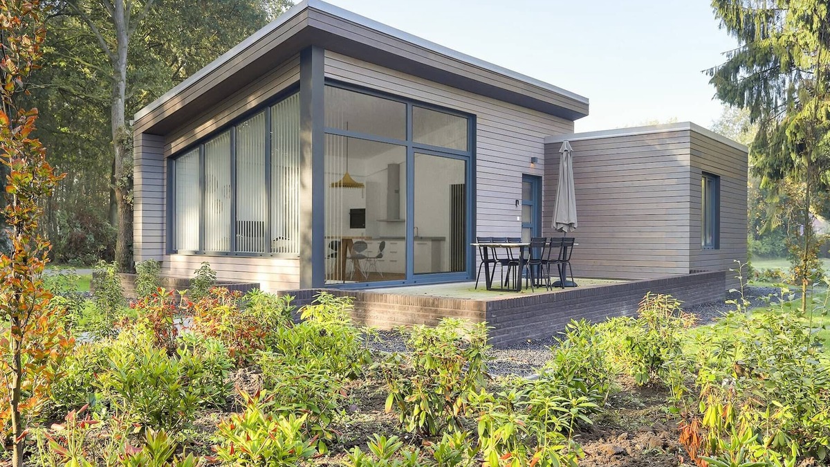 Enter Ski Chalet | Getaway with Covered Veranda