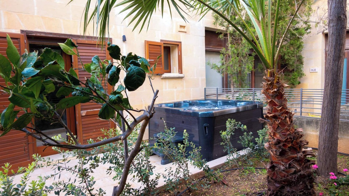 Ghajnsielem Apartment | GetawayNpetto Holiday Home