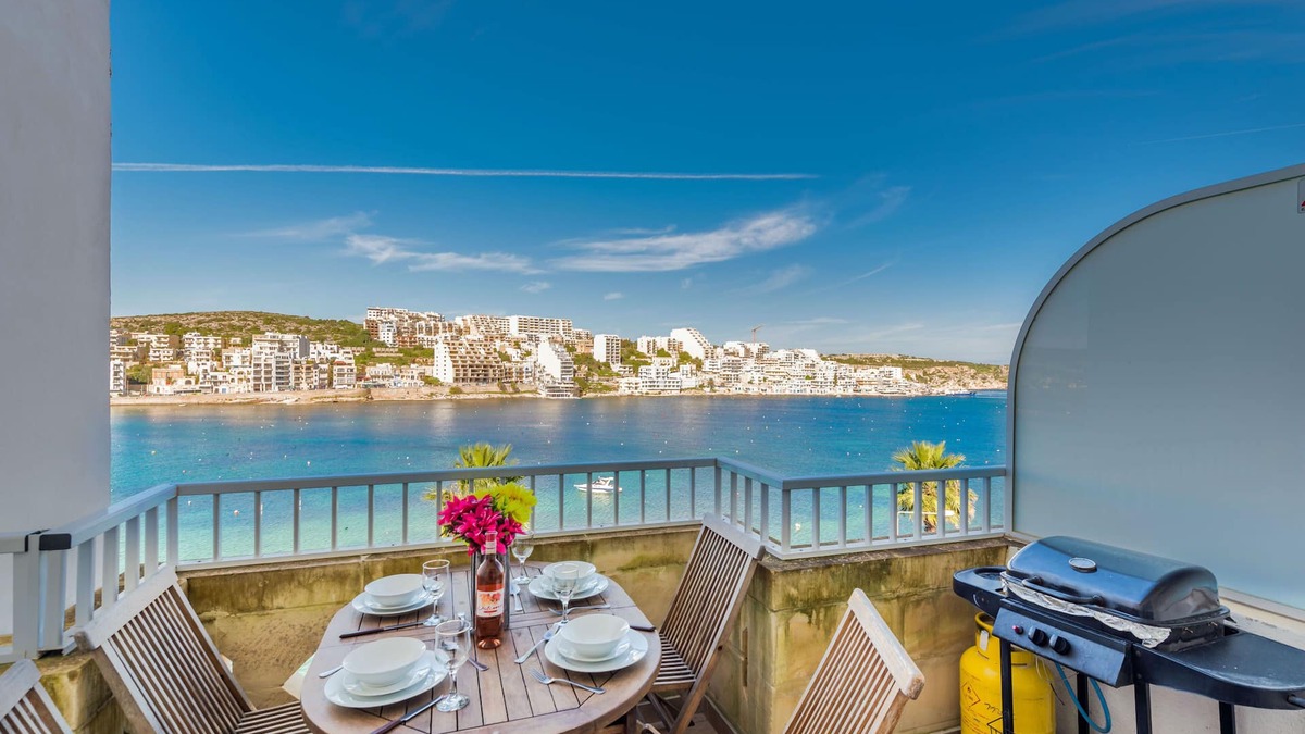 St. Paul's Bay Apartment | GetawaysMalta - Blue Harbour 3 Seafront Apartment in St Paul’s Bay