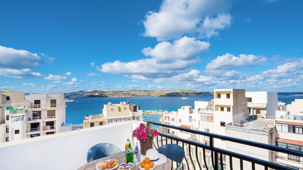 Bugibba Apartment | GetawaysMalta - Seashells Apartment with panoramic sea view terrace in Bugibba