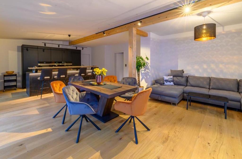 Gmuend in Kaernten Apartment | Gh Alte Post - Top 7 Admiral