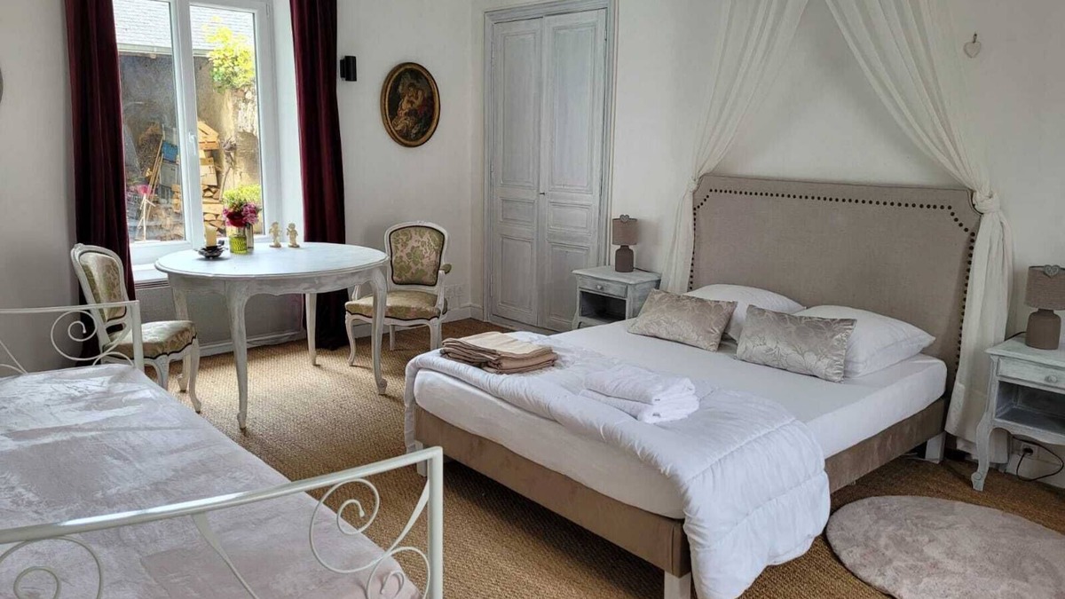 Daumeray House | Gite des Hirondelles