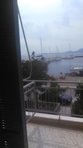 Methana Apartment | Giannis Rooms
