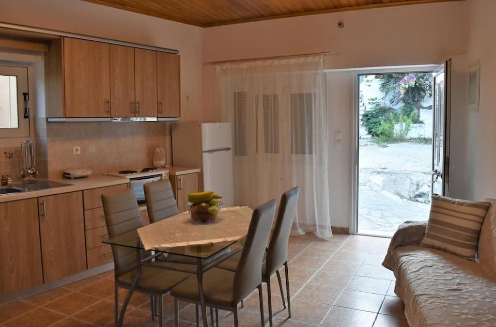Dafnata Apartment | GIANNOYLAS HOYSE{PIGADI]