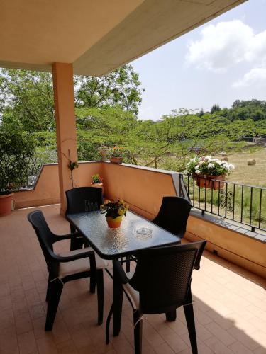 Bagnoregio Apartment | GIARDINO DI PRIMAVERA